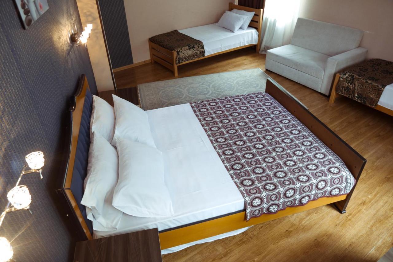 Hotel Borjomi Aisi Bagian luar foto