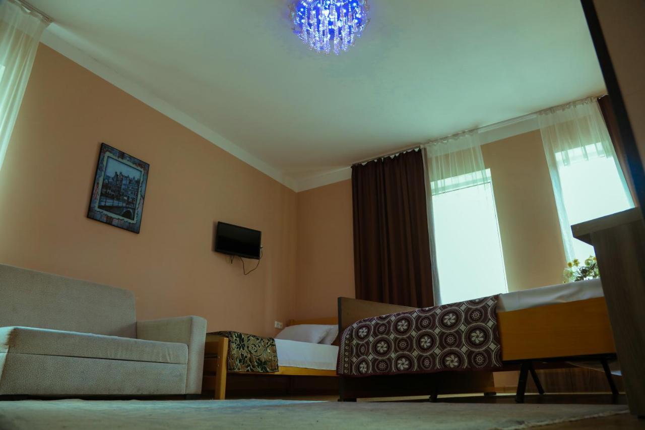 Hotel Borjomi Aisi Bagian luar foto