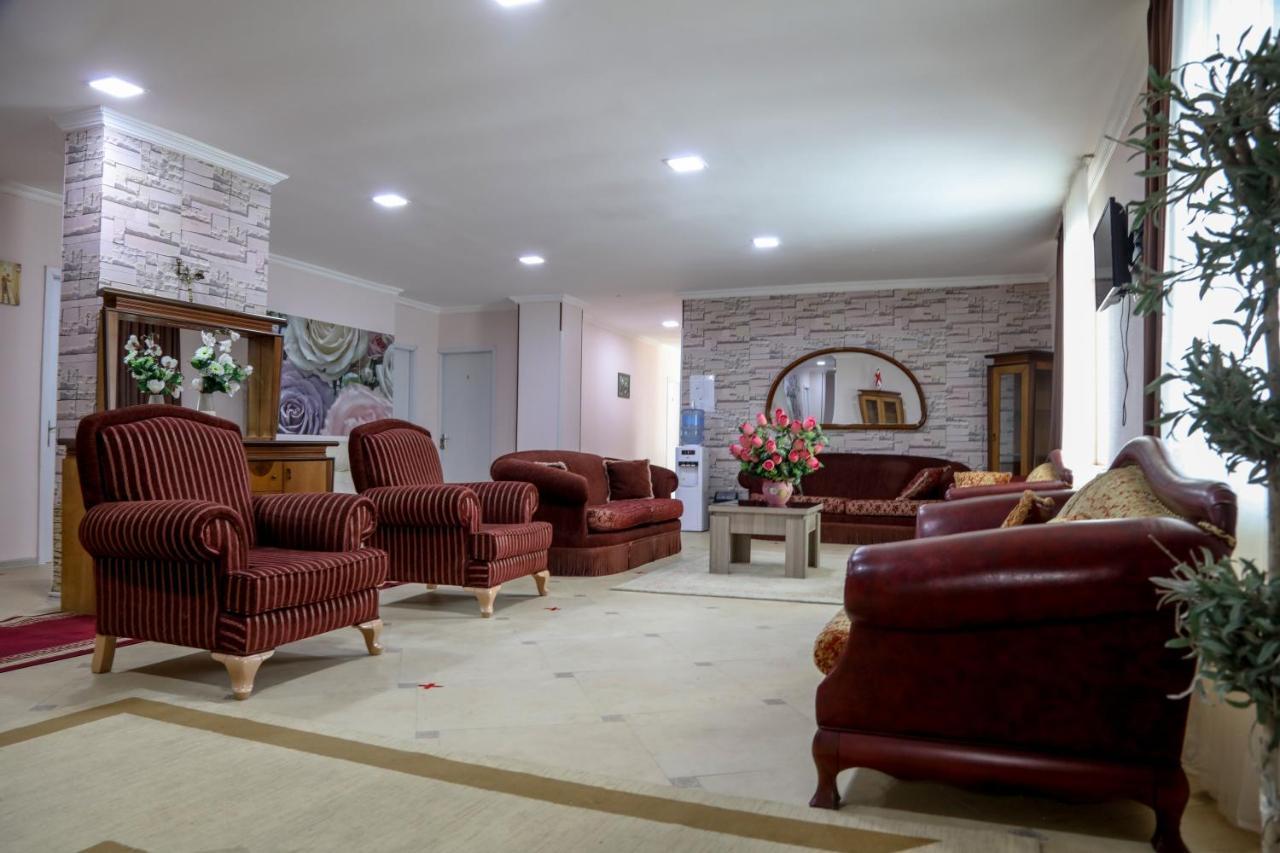Hotel Borjomi Aisi Bagian luar foto