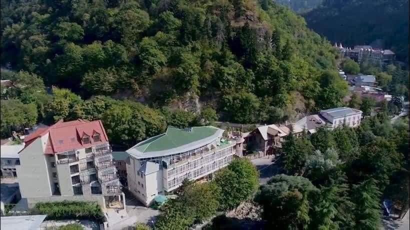 Hotel Borjomi Aisi Bagian luar foto