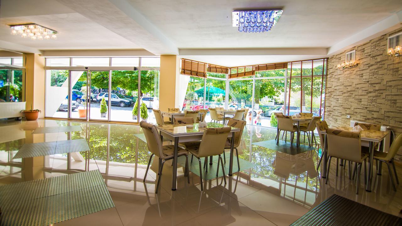 Hotel Borjomi Aisi Bagian luar foto