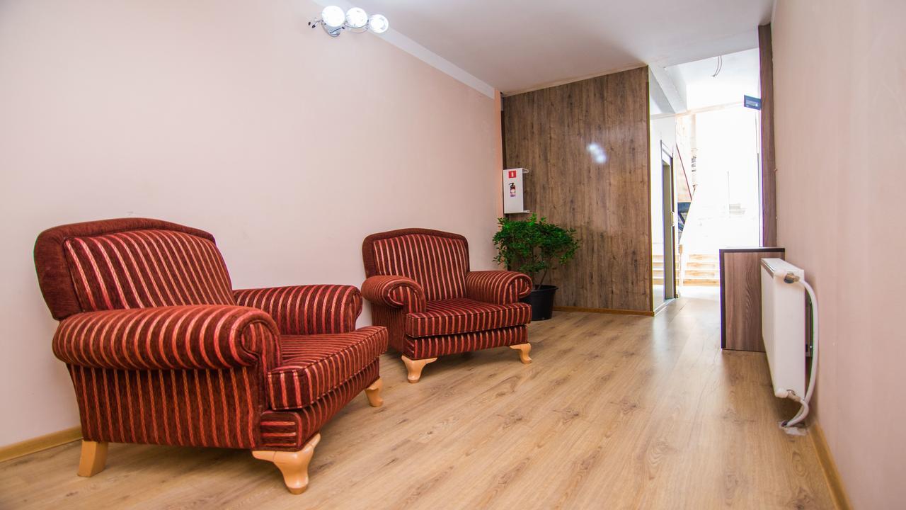 Hotel Borjomi Aisi Bagian luar foto