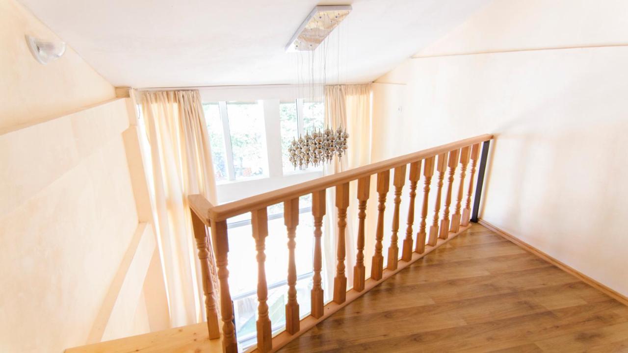 Hotel Borjomi Aisi Bagian luar foto